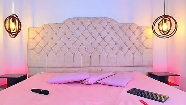 Chloejonson online show from 24, 11, 2025