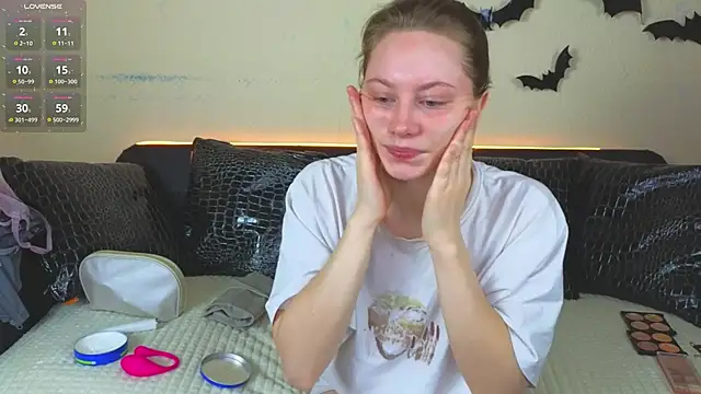 HolyBabyDoll online show from 15, 11, 2025