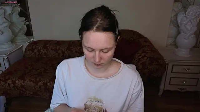 HolyBabyDoll online show from 26, 11, 2025