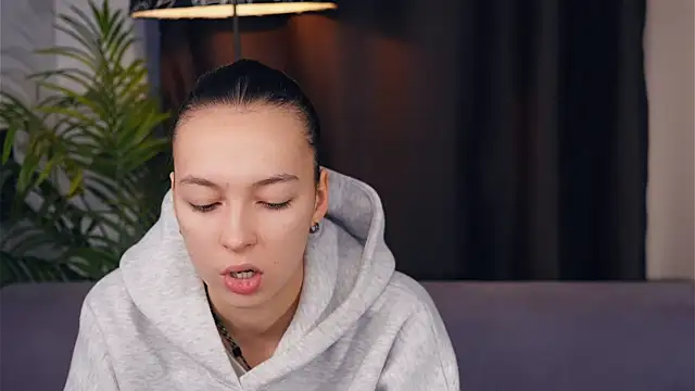 IvetteZermeno online show from 11, 11, 2025