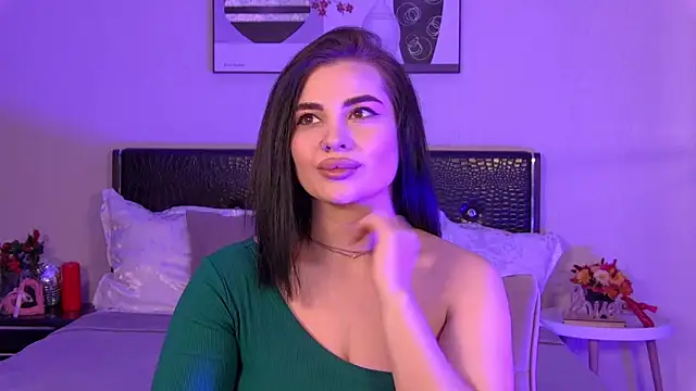 AdrianaTorres online show from 23, 11, 2025