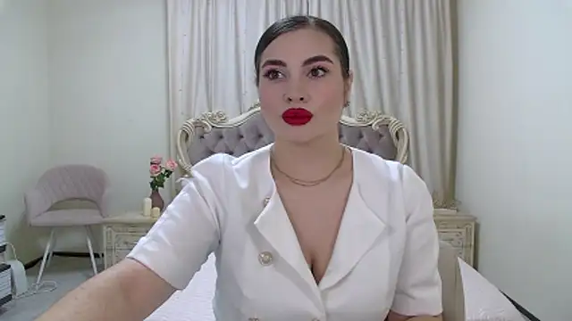 AdrianaTorres online show from 28, 11, 2025