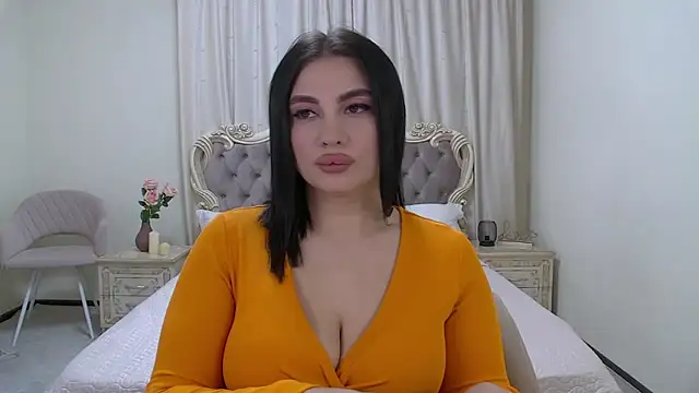 AdrianaTorres online show from 14, 11, 2025