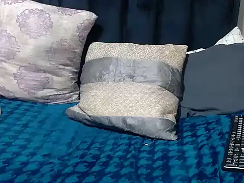 Peachesx25 online show from 3, 12, 2025