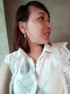 Missa-kute20 online show from 3, 3, 2026