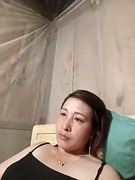 Missa-kute20 online show from 7, 4, 2026