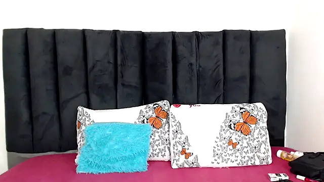 Miss-Berries online show from 23, 2, 2026