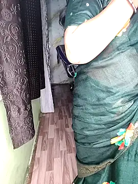 Snapshot of indian_Teena_Bhabhi chatting on 22, 12, 2025 indian Teena Bhabhi online show from 22, 12, 2025