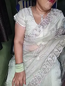Snapshot of indian_Teena_Bhabhi chatting on 17, 5, 2026 indian Teena Bhabhi online show from 17, 5, 2026