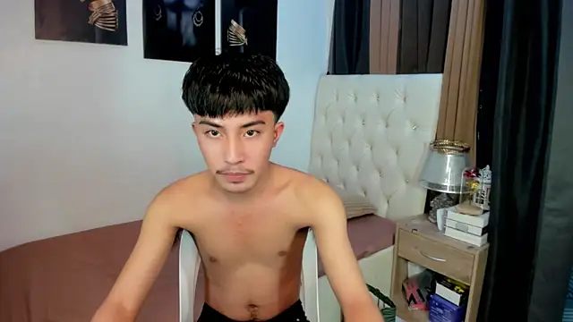 Urloverhardcock online show from 27, 11, 2025