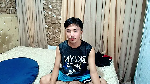 Urloverhardcock online show from 12, 5, 2026