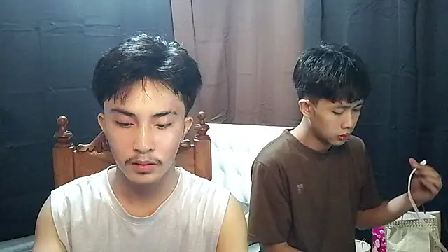 Urloverhardcock online show from 29, 7, 2026