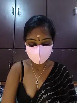 Snapshot of siritelugubutterfly chatting on 15, 11, 2025 siritelugubutterfly online show from 15, 11, 2025