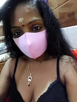 Snapshot of siritelugubutterfly chatting on 18, 11, 2025 siritelugubutterfly online show from 18, 11, 2025