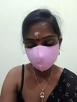 Snapshot of siritelugubutterfly chatting on 29, 11, 2025 siritelugubutterfly online show from 29, 11, 2025