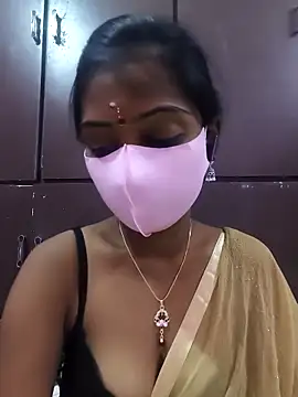 Snapshot of siritelugubutterfly chatting on 13, 11, 2025 siritelugubutterfly online show from 13, 11, 2025