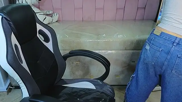 sunny2 b online show from 30, 11, 2025