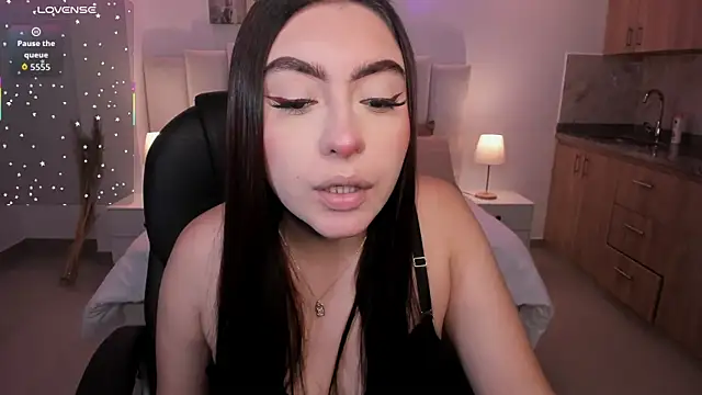 Maya vexx online show from 10, 1, 2026