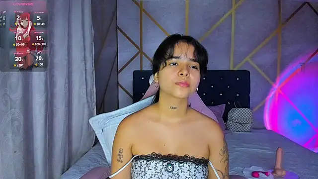  vaiolet owo online show from 14, 2, 2026