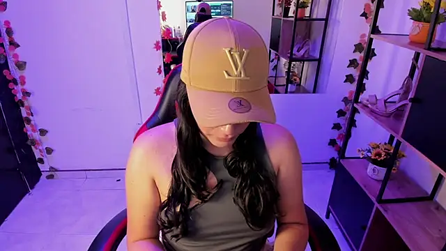 Dhany Naugthy  online show from 19, 12, 2025