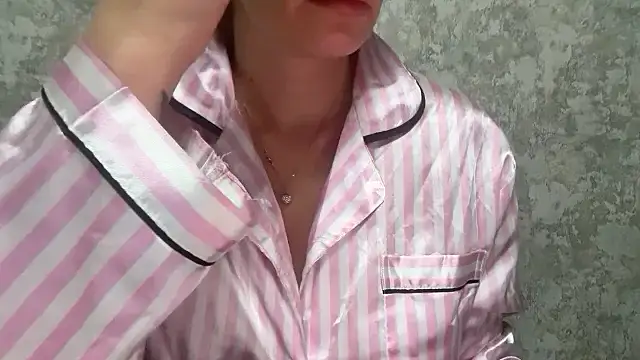 Angelinaa19 online show from 26, 3, 2026