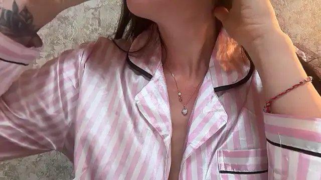 Angelinaa19 online show from 2, 4, 2026