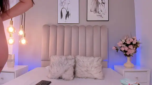 EmilyMiller 22 online show from 19, 11, 2025