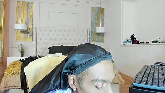 RosaliaMontero online show from 15, 12, 2025