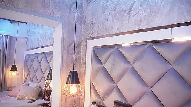 crystal gilton online show from 28, 2, 2026