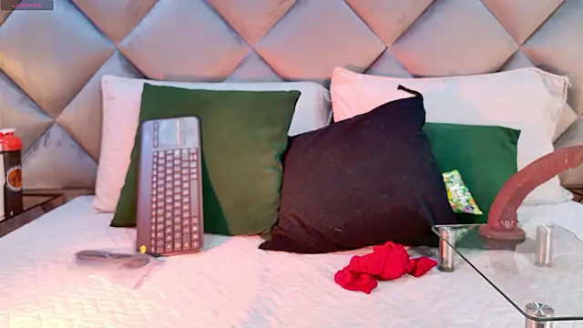 crystal gilton online show from 31, 1, 2026