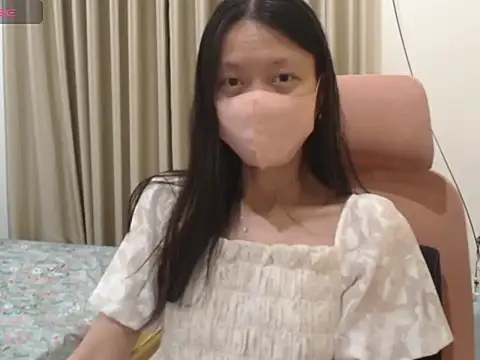 Lil-Cherries online show from 13, 11, 2025