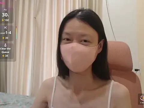 Lil-Cherries online show from 28, 11, 2025