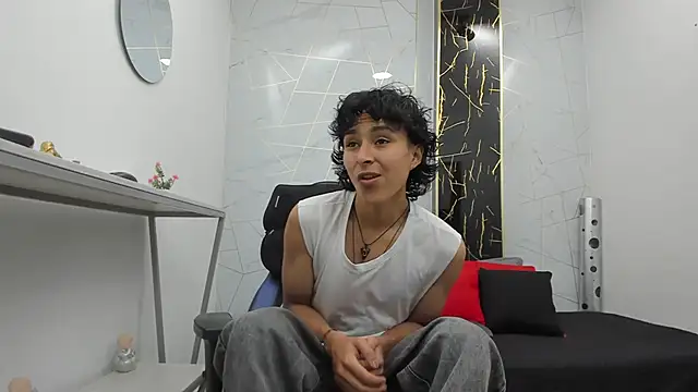 Zoro V online show from 12, 11, 2025