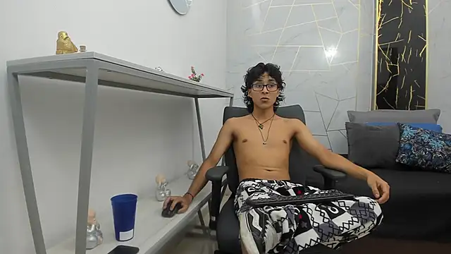 Zoro V online show from 13, 11, 2025