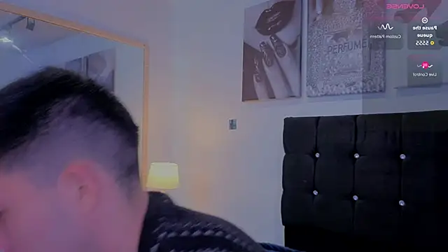 Un Sluttyy online show from 24, 3, 2026