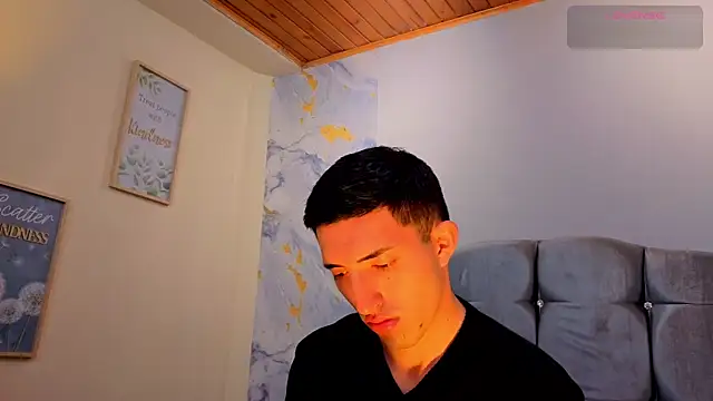 Un Sluttyy online show from 30, 3, 2026