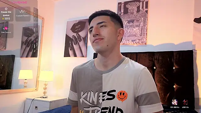 Un Sluttyy online show from 20, 2, 2026