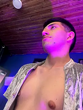 Un Sluttyy online show from 8, 11, 2025