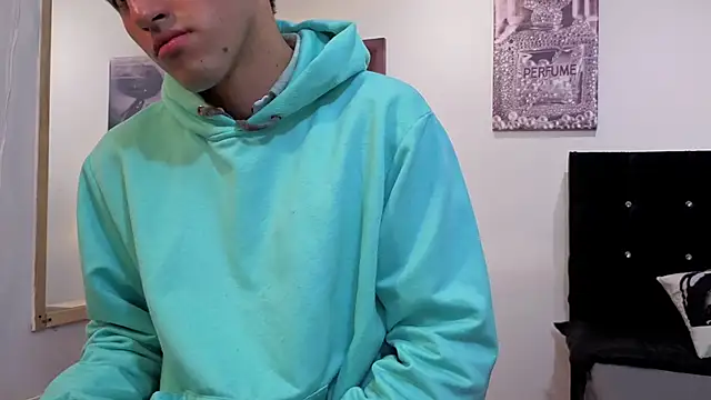 Un Sluttyy online show from 6, 2, 2026