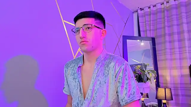 Un Sluttyy online show from 17, 11, 2025