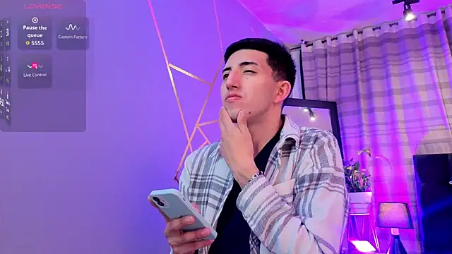 Un Sluttyy online show from 19, 12, 2025