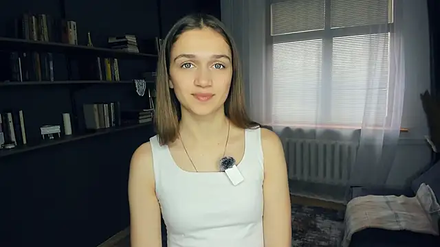 Snapshot of NikiCardle chatting on 20, 11, 2025 NikiCardle online show from 20, 11, 2025