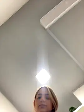 Sara  Secret online show from 25, 11, 2025