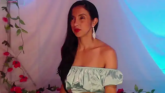 Belladonna lips online show from 25, 2, 2026