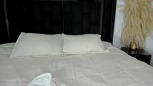 ZarinaWynne online show from 3, 5, 2026
