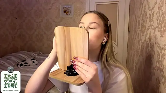 Snapshot of Rose_Lachrymose chatting on 28, 11, 2025 Rose Lachrymose online show from 28, 11, 2025