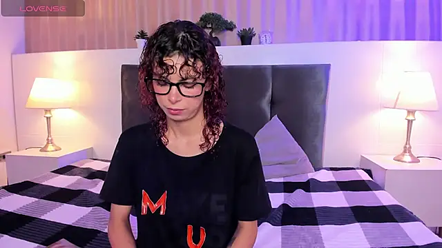 AliceMadnes online show from 27, 2, 2026