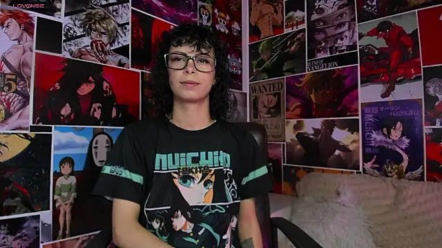Snapshot of AliceMadnes chatting on 26, 6, 2026 AliceMadnes online show from 26, 6, 2026