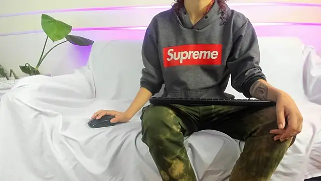 AliceMadnes online show from 24, 3, 2026