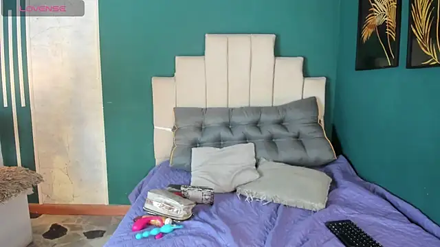 AliceMadnes online show from 7, 1, 2026